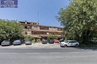 Local commercial à Pinos Genil. En venta hotel y restaurante los pinillos