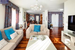 Chalet en Ogíjares. Casa de ensueño en ogíjares a un paso del centro de granada!