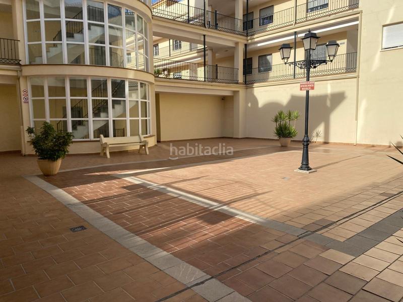 Foto 1212083d-c046-4930-a2d8-4f441fd34fcc. Alquiler parking coche plaza de garaje en alquiler en la mejor ubicación en Gabias (Las)