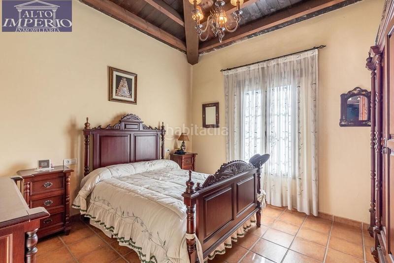 Foto 6357c563-dbe6-410b-b4c6-6adc06b62219. Chalet with heating parking in La Zubia Ciudad Zubia (La)