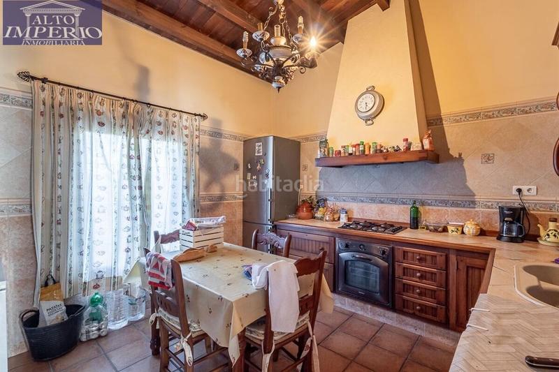 Foto 65760df9-e878-4e3b-84f7-bdbc36a2c3cd. Chalet with heating parking in La Zubia Ciudad Zubia (La)