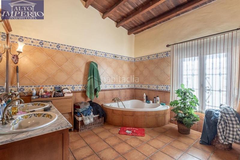 Foto c53eb674-1228-417e-b081-57d2d201ce05. Chalet with heating parking in La Zubia Ciudad Zubia (La)