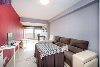 Piso  Calle aconcagua. Piso en serrallo, calle aconcagua. vivienda del 2007, situada en