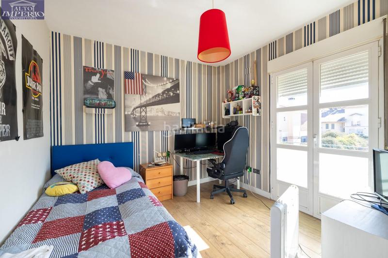 Foto 0e730813-5ce6-4e13-af01-bc7cbae8b19b. Xalet amb calefacció aparcament piscina a Urbanizaciones Alhendín