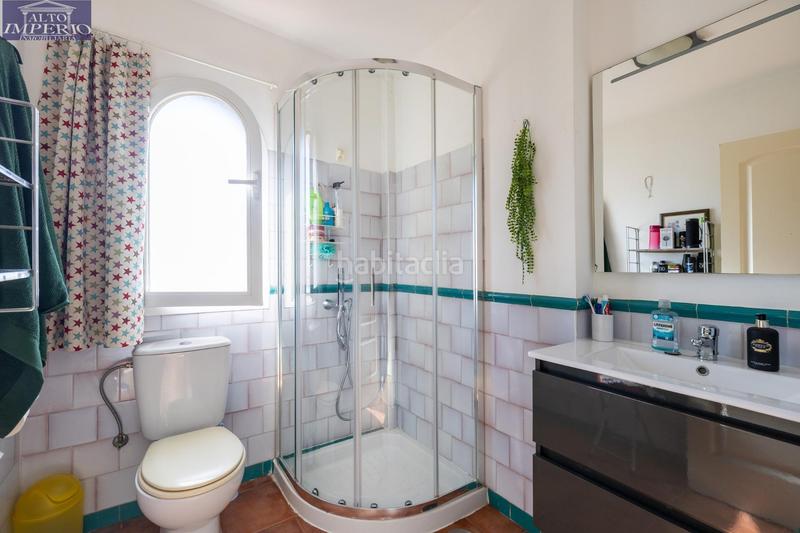 Foto 20e229fd-61c6-4328-9e08-2d8cd6af2c6a. Xalet amb calefacció aparcament piscina a Urbanizaciones Alhendín