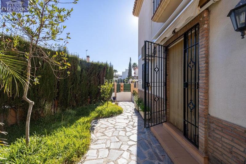 Foto 3e7dd1f1-17d4-4fac-8294-4e647c907120. Xalet amb calefacció aparcament piscina a Urbanizaciones Alhendín