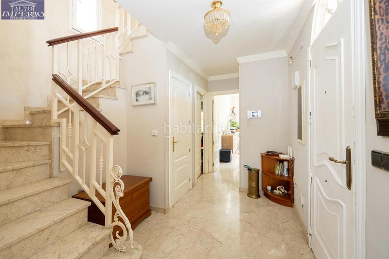 Foto 45a73213-8bdf-4ab0-be51-e6cc73379369. Xalet amb calefacció aparcament piscina a Urbanizaciones Alhendín