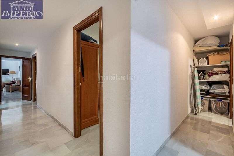 Foto 44e8296e-80aa-461a-a6f6-8882520336fc. Pis amb calefacció aparcament a Bola de Oro Granada