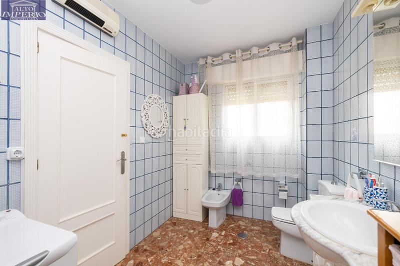 Foto 594ae5fe-e184-475e-9ad8-a34c78bd5398. Casa  en pleno centro en San Antón Armilla