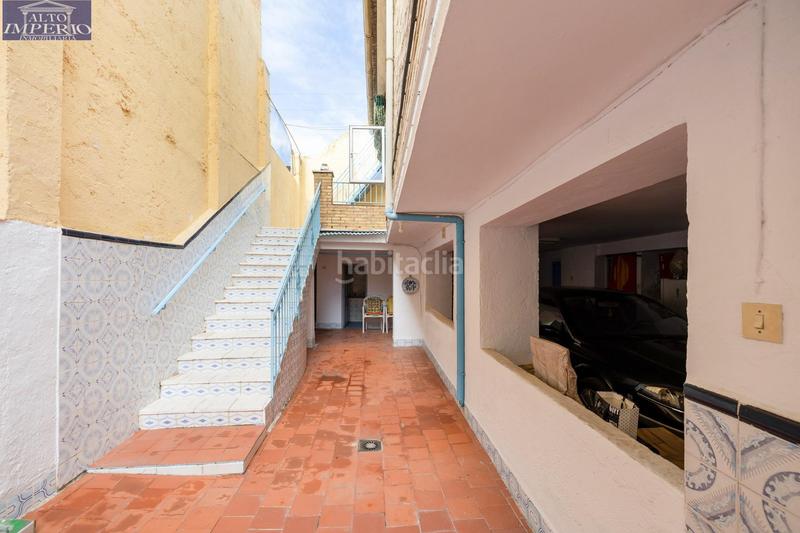 Foto 5e19a610-41c5-4cdd-ba2c-2ae21c2ef8e1. Casa  en pleno centro en San Antón Armilla