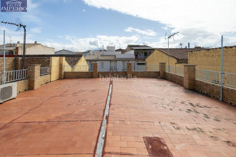 Foto ca1bd429-b45d-4a17-a215-54ec16ed6cb3. Casa  en pleno centro en San Antón Armilla