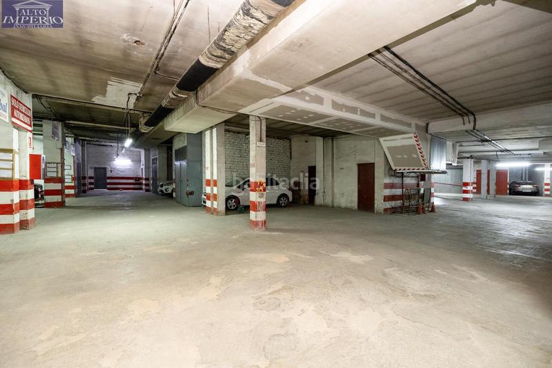 Foto d14361fa-3aa6-479a-be90-7995980df4a8. Posto auto in Pajaritos Granada