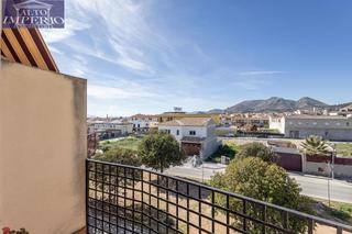 Pis  Calle mar de alboran. Magnifico piso con balcón, vistas despejadas, garaje y trastero