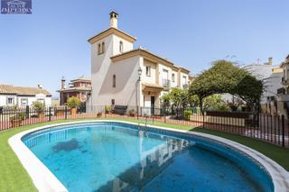 Maison jumelée  Calle de muntasil. Acogedora casa adosada con piscina comunitaria y acceso directo