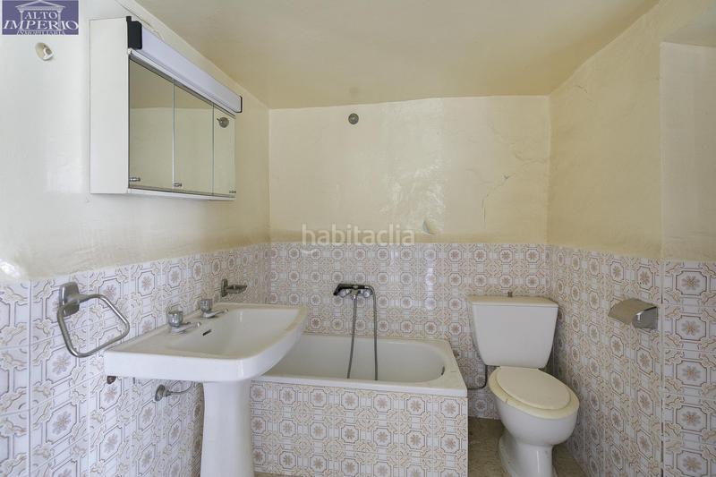 Foto 6e3f24cc-80ec-40b2-b7fb-5e2eadac050a. Masía gran vivienda para reformar en el centro de dilar en Dílar