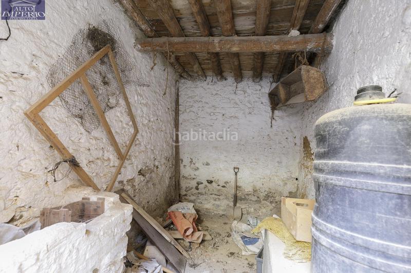 Foto bf3f8826-939d-4098-b81f-78153c7356a5. Masía gran vivienda para reformar en el centro de dilar en Dílar