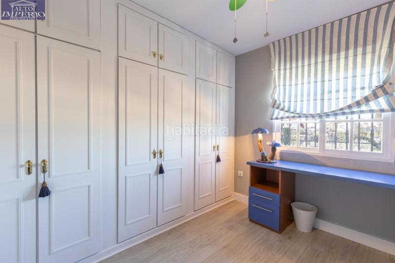 Foto 292323ec-0d7c-40e4-8456-58a9d80c63d9. Chalet mit heizung parking pool in La Zubia Ciudad Zubia (La)