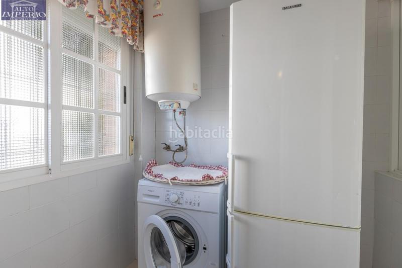 Foto 38591744-2d34-4c0e-87e8-1dcb2128b1d3. Chalet mit heizung parking pool in La Zubia Ciudad Zubia (La)