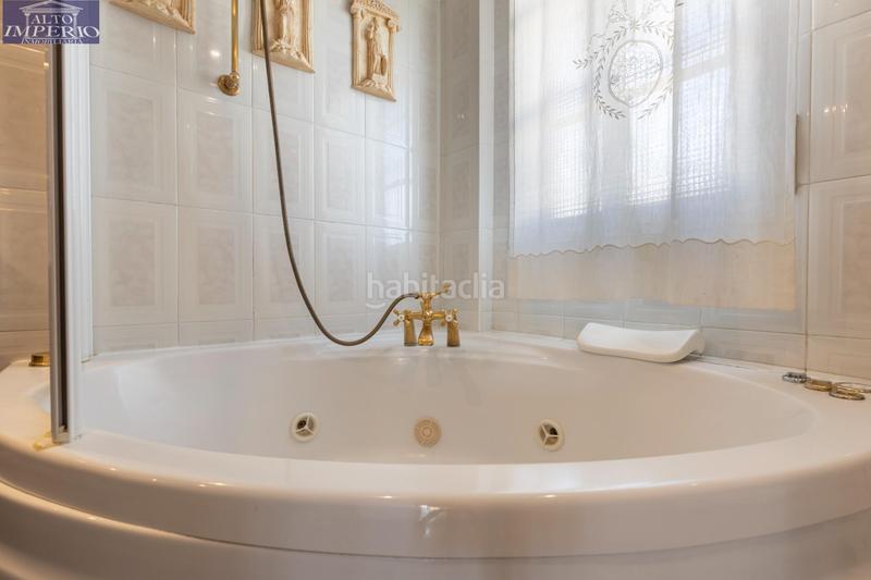 Foto a2f16e06-eee4-4eb8-8c54-4c8b4731d1bd. Chalet mit heizung parking pool in La Zubia Ciudad Zubia (La)