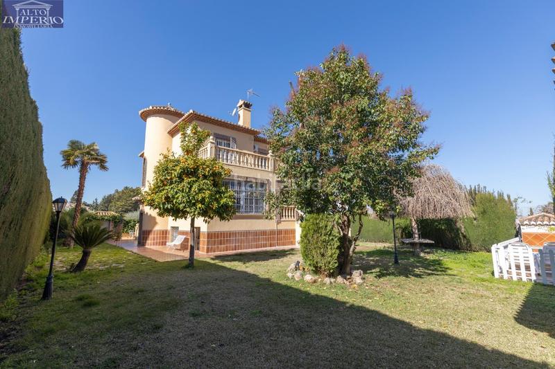 Foto bd2fb090-e46c-4472-badc-dd7d8996f00b. Chalet with heating parking pool in La Zubia Ciudad Zubia (La)