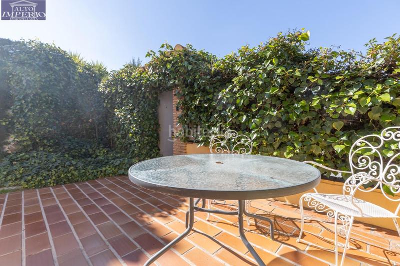 Foto ae33fc2d-db81-49ec-81a0-528efe6e072b. Chalet con riscaldamento parcheggio piscina in La Zubia Ciudad Zubia (La)