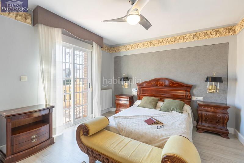 Foto 32f0110b-022a-4441-9744-6d6e6cf2d9fc. Xalet amb calefacció aparcament piscina a La Zubia Ciudad Zubia (La)