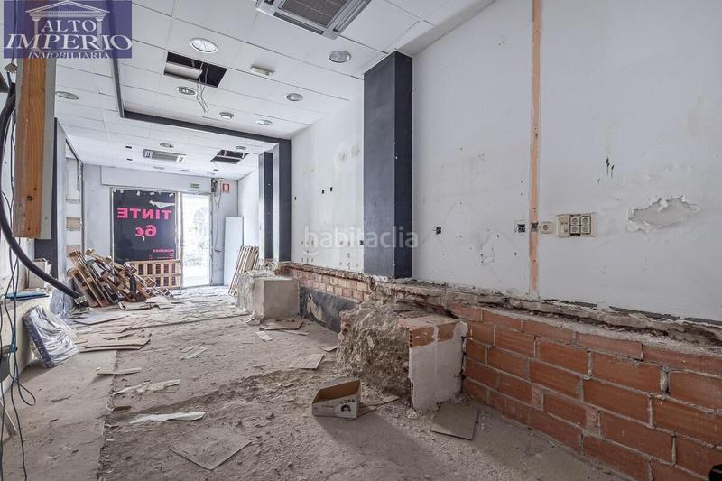 Foto 6dd4b532-e0e1-4009-8021-168760bc73db. Local comercial local en carrera de la virgen en San Matías - Realejo Granada