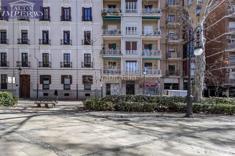 Foto d06363bb-8edd-4ea7-93ef-e2b2e8cbb7a2. Local comercial local en carrera de la virgen en San Matías - Realejo Granada