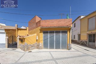 Masia  Calle herradura. Bonita casa cueva con garaje en pleno centro de guadix.