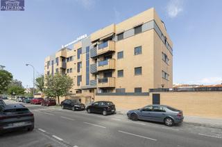 Appartement  Avenida de gloria fuertes. Tu nuevo hogar te espera! piso de ensueño con terraza, piscina y