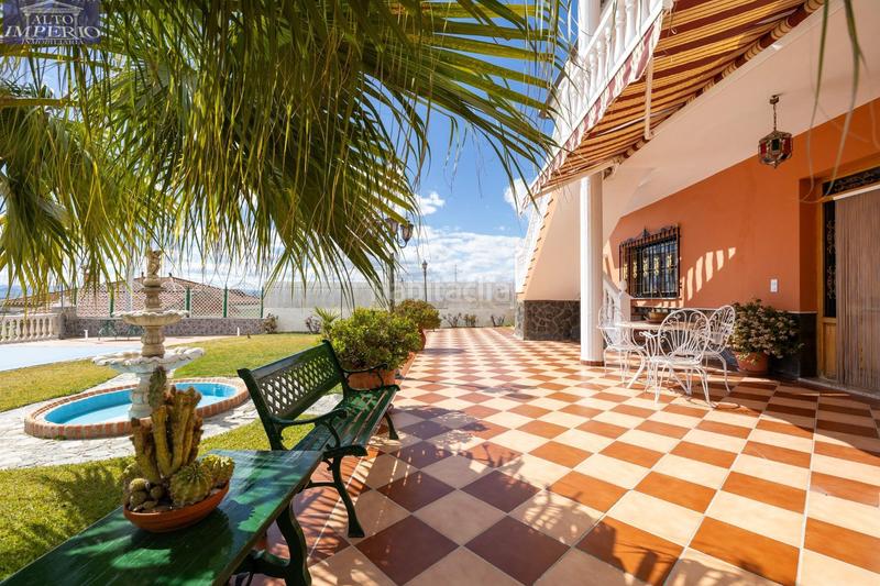 Foto 4c360827-f5b9-47a3-81ac-0fd275b3fded. Casa espectacular casa independiente con piscina en Atarfe