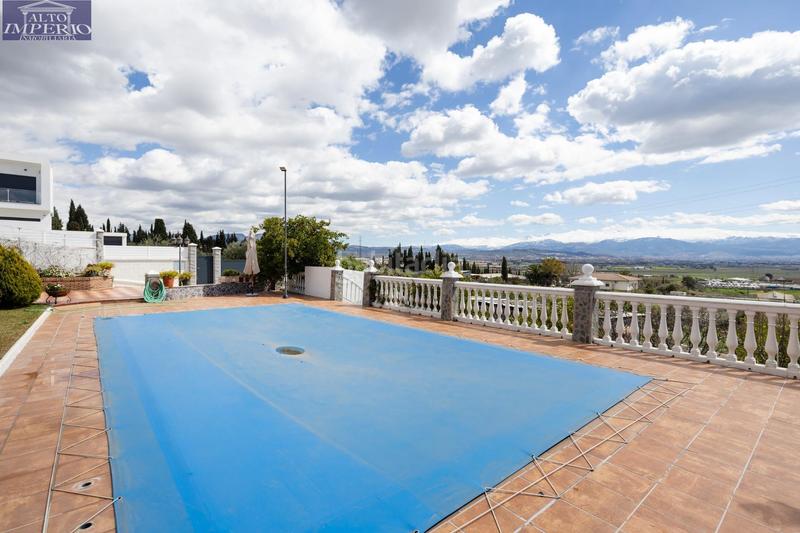 Foto 8052cebb-22c7-4714-a5d0-6ce6762c0257. Casa espectacular casa independiente con piscina en Atarfe