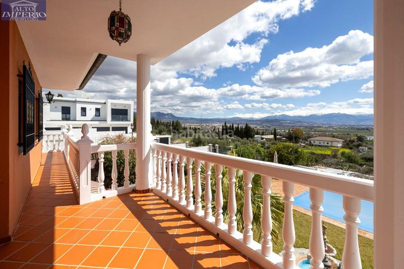Foto ffca70a1-05b3-44a8-a290-41d1f0516403. Casa espectacular casa independiente con piscina en Atarfe