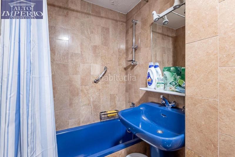 Foto ca23688b-8e63-4a6b-9c04-8019b0abf750. Piso nuda propiedad en el centro en Fígares Granada