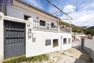 Maison à Barrio de Albaicín. Casa en venta en granada albaicin vistas directas hacia la alham
