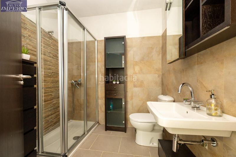 Foto 511a1c8d-aa03-4976-afab-e773d7b6156a. Casa  en venta albaicin vistas directas hacia la alhambra en Granada