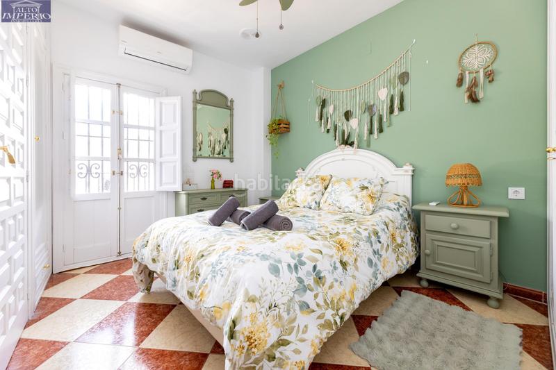 Foto fd8a61f8-28e2-46bb-a6ad-23a1d9c57770. Chalet casa en el albayzin con licencia turística en Granada