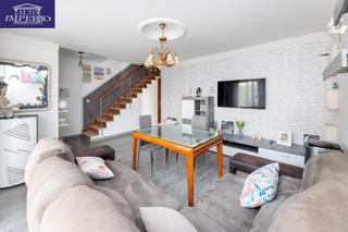 Casa adossada a Residencial Triana - Barrio Alto. Casa adosada reformada en la entrada de las gabias  lista para e