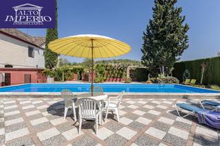 Country house  Carretera a- 4002. Precioso cortijo en la ciudad de granada