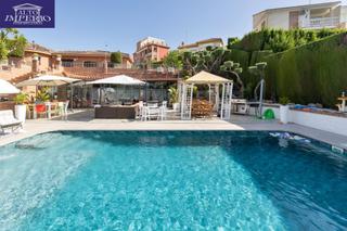 Chalet à Gójar. Villa de lujo en gójar  exclusividad, espacio y estilo en un ent