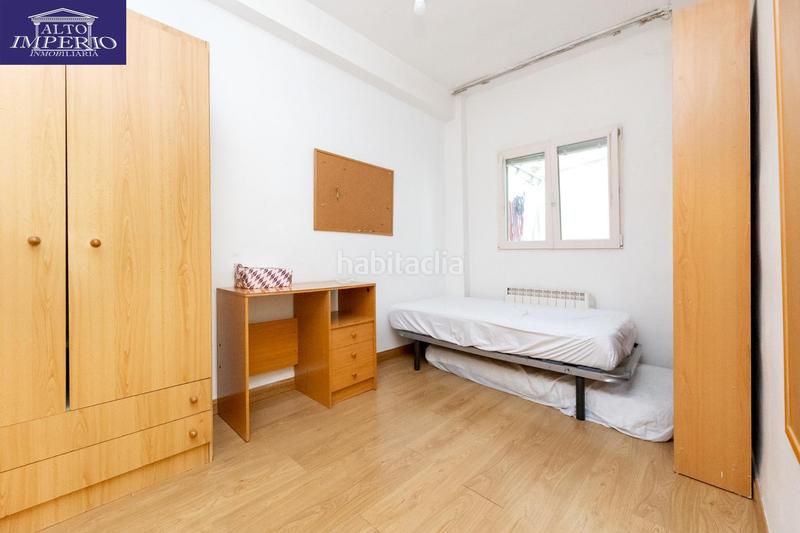 Foto 8cf54fb7-f5a3-4b03-9321-d43a653d7668. Piso oportunidad única en el centro ! piso en venta en pedro antonio de alarcón en Granada