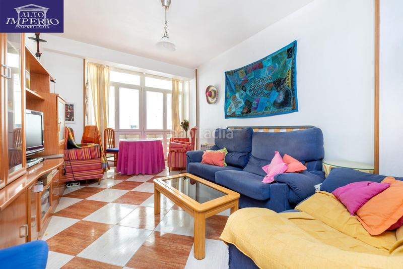 Foto dcc75f26-3438-43a4-812c-f4b7a0ae2b48. Piso oportunidad única en el centro ! piso en venta en pedro antonio de alarcón en Granada