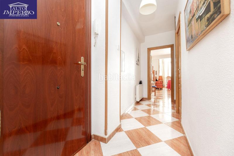 Foto eb46236c-cc93-406c-89b6-f01fada9e2d7. Piso oportunidad única en el centro ! piso en venta en pedro antonio de alarcón en Granada