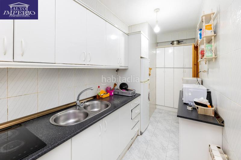 Foto f40c88e8-e783-4476-87a7-12076e56d383. Piso oportunidad única en el centro ! piso en venta en pedro antonio de alarcón en Granada
