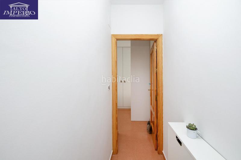 Foto 2b5cc2de-434a-474f-b699-ce1e4dee7934. Piso bonito piso totalmente reformado con 2 habitaciones y plaza de garaje. en Albolote