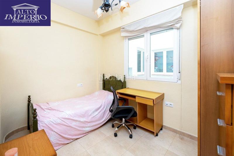 Foto 3cb4a50a-e78c-4f7b-98ef-e53b3f821fe5. Piso fantástico piso en pleno centro , ideal para vivir o invertir. en Granada