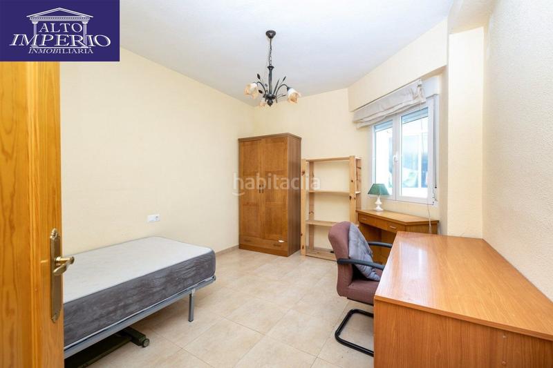 Foto 44cfe227-6b90-4c18-ab83-fe11fd23bda6. Piso fantástico piso en pleno centro , ideal para vivir o invertir. en Granada