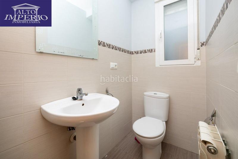 Foto f3ab63cd-1a19-472a-9dc8-f9a500269367. Piso fantástico piso en pleno centro , ideal para vivir o invertir. en Granada