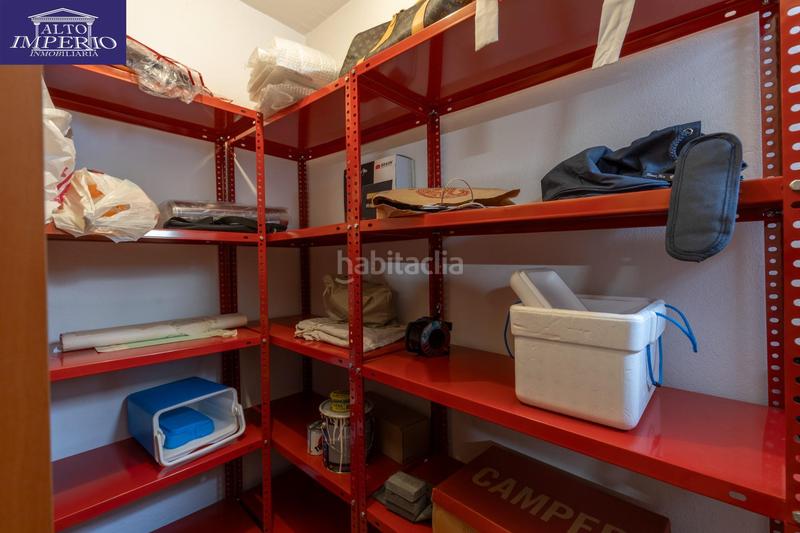 Foto 04b04c4d-350e-4b98-b31f-d14de2d63420. Casa pareada vivienda unifamiliar con patio, jardín y todas las comodidades en Granada