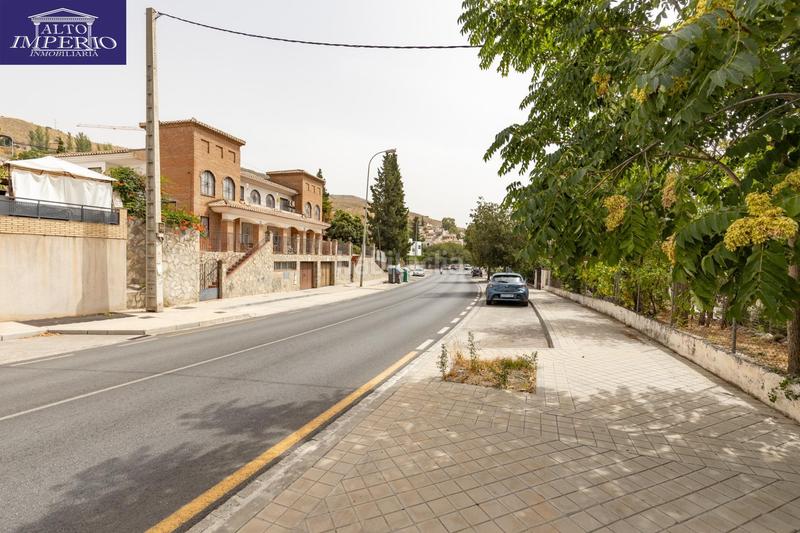 Foto 4a0f407f-7f17-4553-a429-633120d5cedd. Casa pareada vivienda unifamiliar con patio, jardín y todas las comodidades en Granada